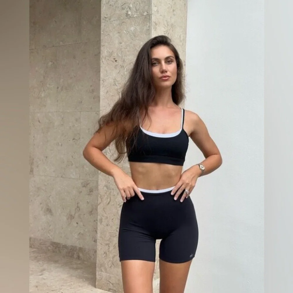Alo Yoga 5